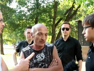 Тесак против педофила 8  "Добби-петух".