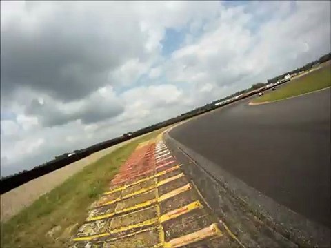 Nogaro Club Moto 28-07-12 Série 3 - SVS650 vue arrière