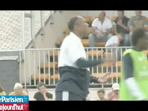 PSG : Giuly affiche sa confiance