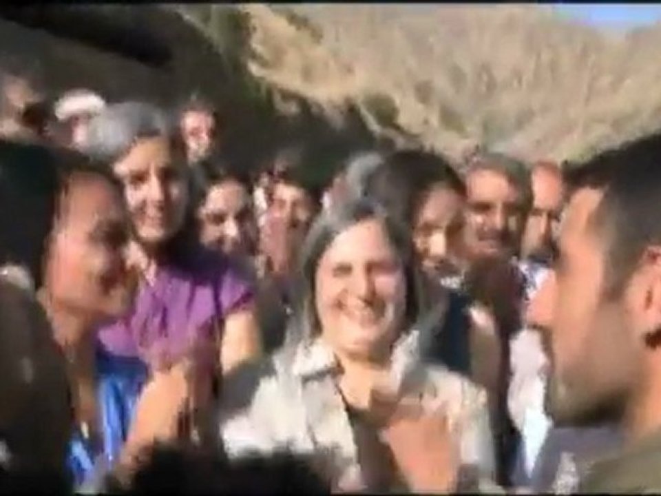 Meclisteki köpekler [ C* ] CeRyRaN