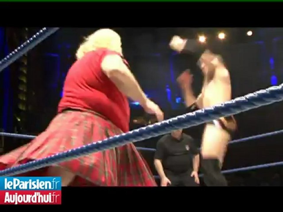 Les rois du catch font le show à Paris