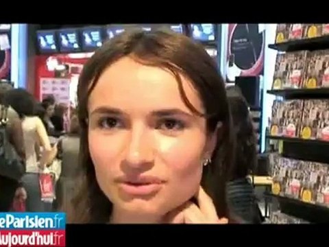 Avec les fans de Twilight sur les Champs-Elysées