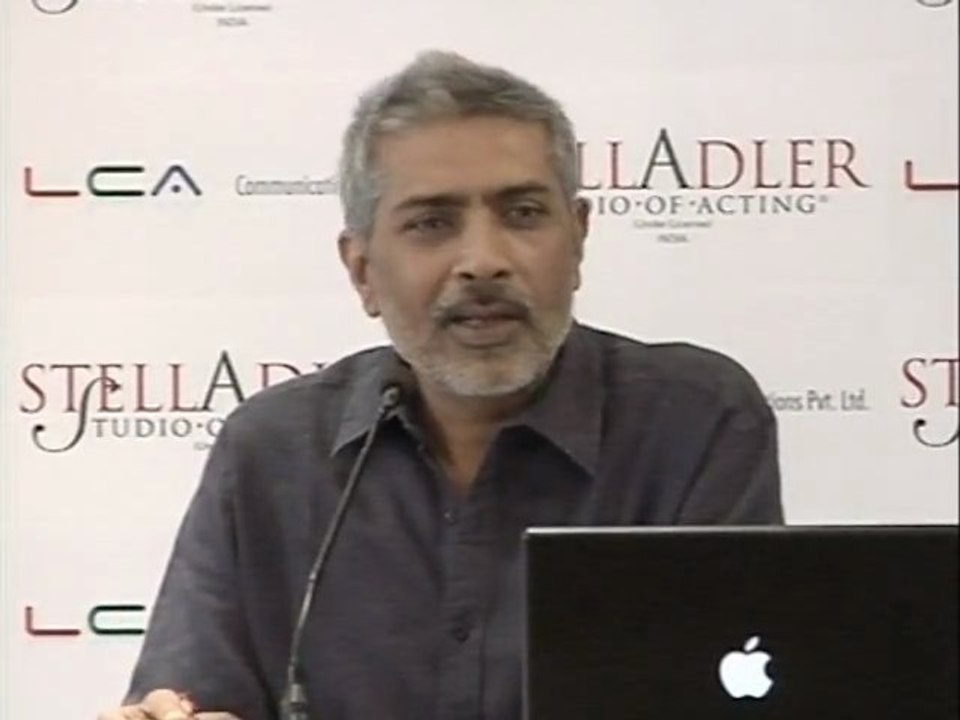 Prakash Jha Desperately Wants Chakravyuh To Earn 100Cr - Bollywood Gossip