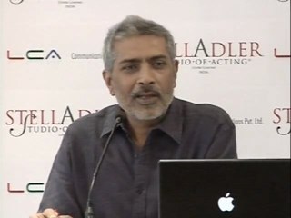 Prakash Jha Desperately Wants Chakravyuh To Earn 100Cr - Bollywood Gossip