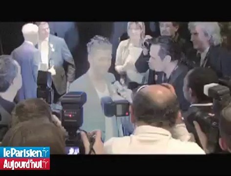 Christophe Maé décoré, Mitterrand vacille