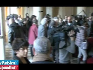 Mamère: «Le report du procès Chirac ne fait que nourrir le FN»