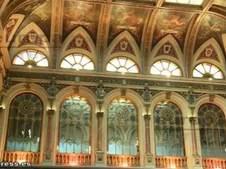 El Ibex cae un 0,3% y se aleja de los 7.300