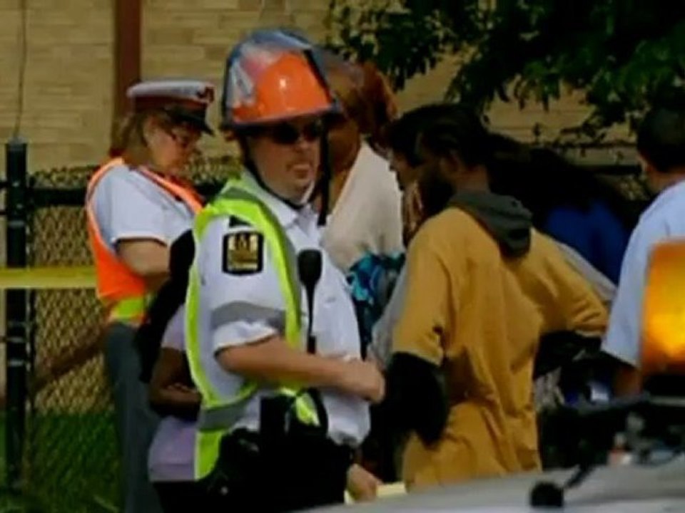 Canadian crane flips onto its front