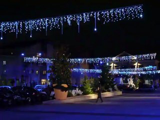 Effet chute de neige sur la place centrale - Citylum