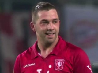 La piste de l'OM Theo Janssen dans ses oeuvres !