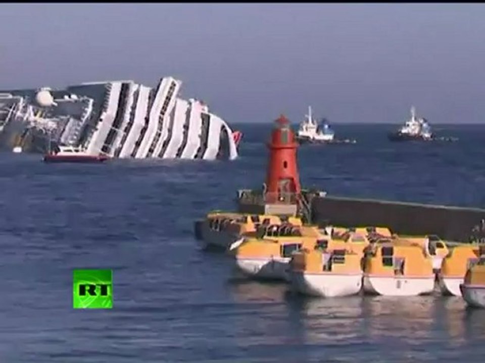 First video: Luxury Costa Concordia cruise ship runs aground