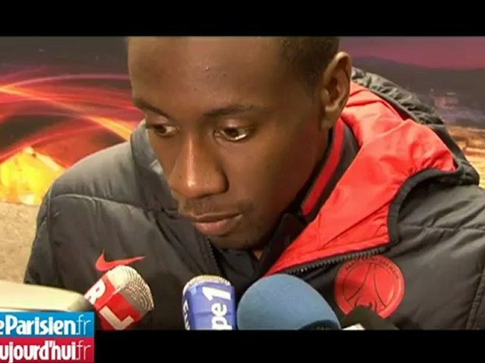 Les joueurs du PSG font bloc derrière Antoine K...