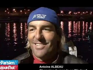 La Seine en Stand up Paddle avec des champions