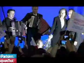 A Tulle, François Hollande voit la vie en rose