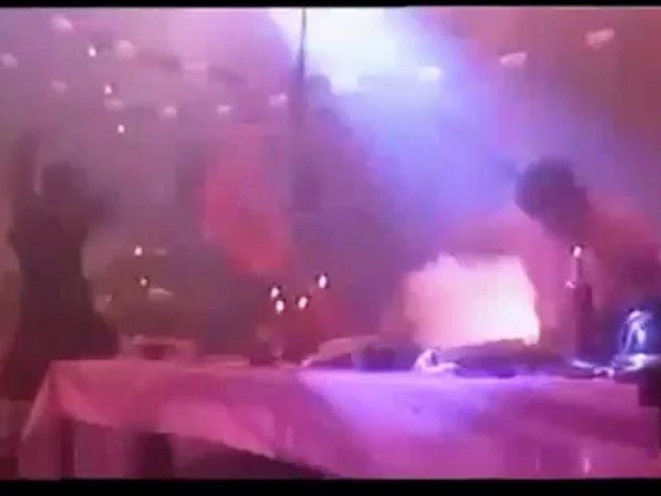 Bandolero - Hot Paris Latino (12' English Version/Mix Radio) [1983]