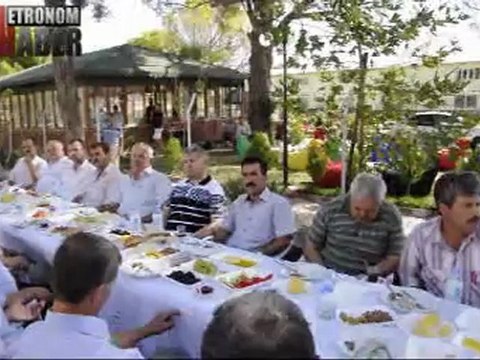 MANİSA MİLLETVEKİLİ UĞUR AYDEMİR KÖY MUHTARLARIYLA BİR ARADA