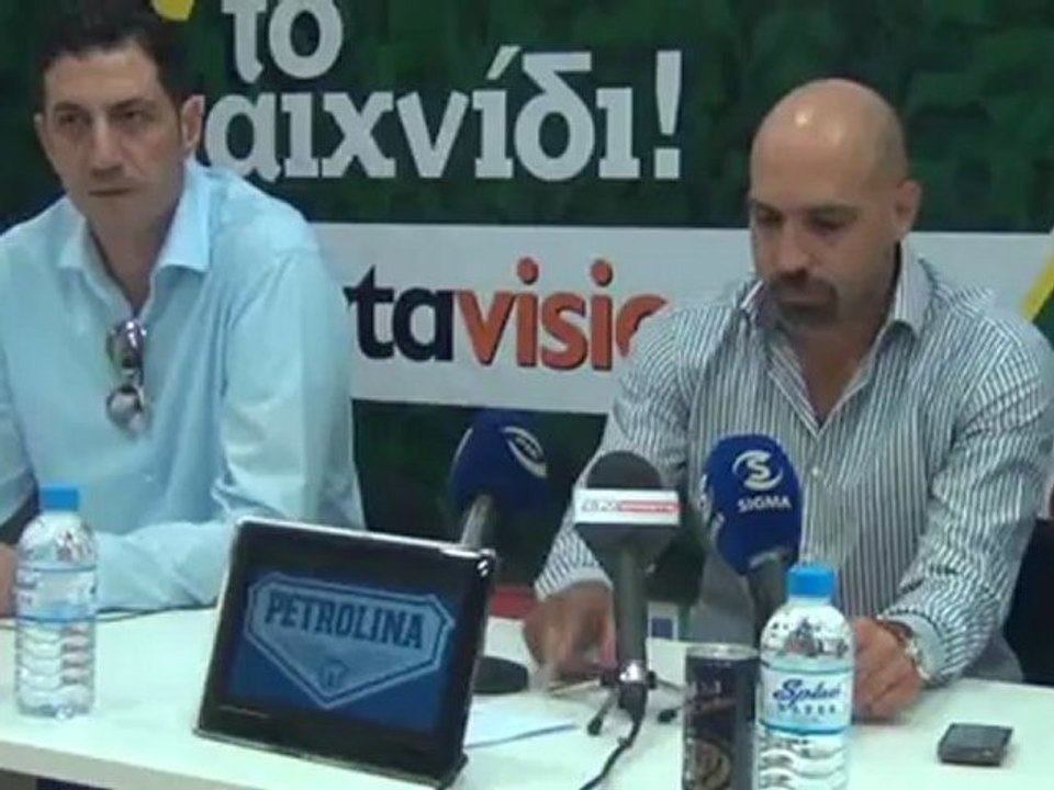 Κώστας Μιχαηλίδης για τα προσωπικά προβλήματα του Χόφλαντ