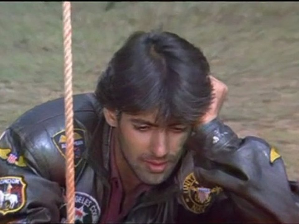 Prema Pavuralu (Maine Pyar Kiya) - 12/17 - Salman Khan & Bhagyashree