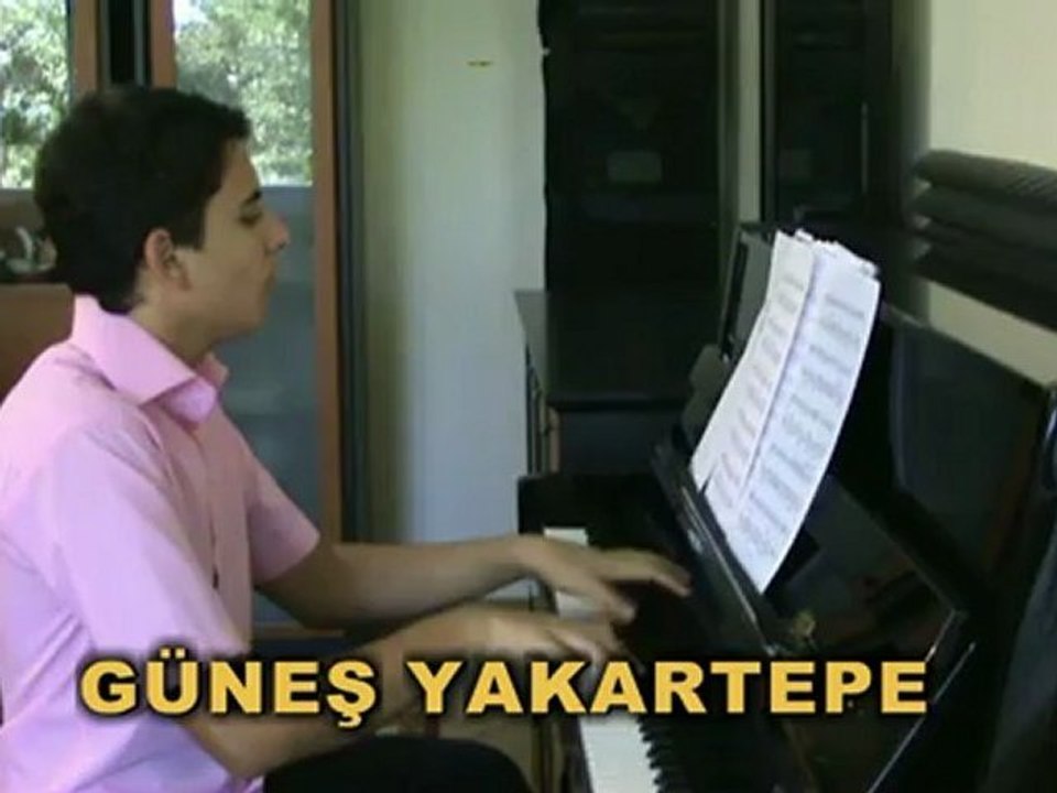 Senfonik Form Piyano Felicita-San remo şarkı yarışması italyan şarkıcı çift düet Genç Piyanist Güneş  GGYY Müzik song HD HQ Hit Major Video MP3 bedava şarkı mp3 indir şarkı sözleri senfoni Hafif Müzik bedava mp3 müzik note gitar sevgi love