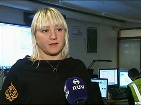 Iceland volcano prompts airport closure