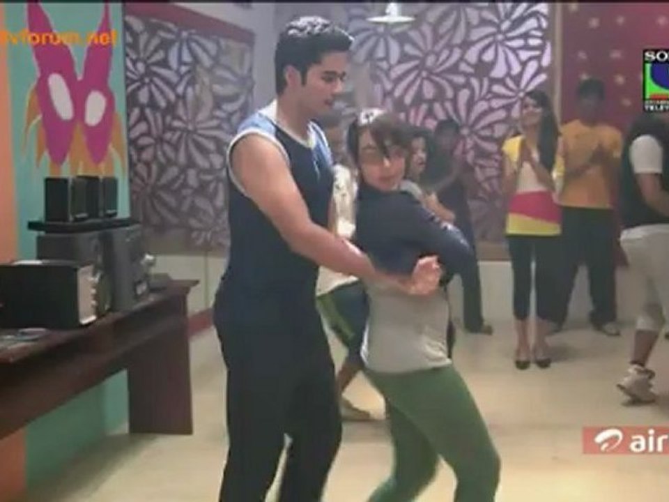 Parvarish Kuch Khatti Kuch Meethi 22nd August 2012 Pt2