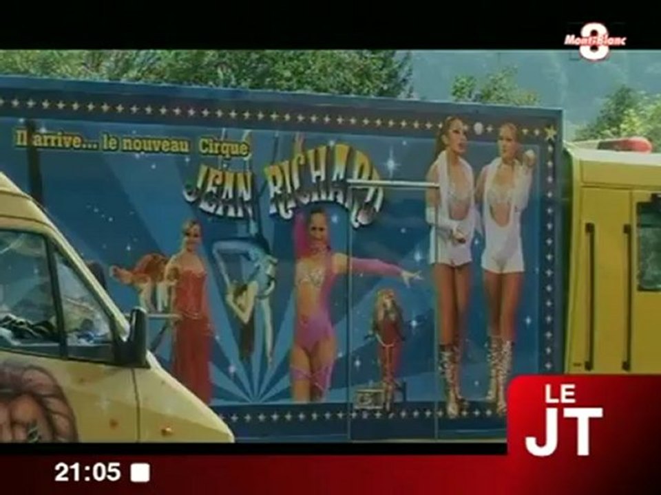 Naissance d’un lama au cirque Jean-Richard (Sallanches)