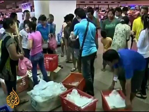 Thai PM warns floods to continue for 'weeks