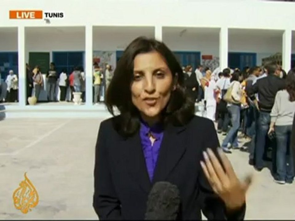 Tunisians go to the polls