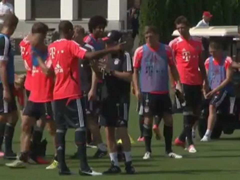 T bleibt auf Bayerns Brust - Martinez-Transfer wackelt