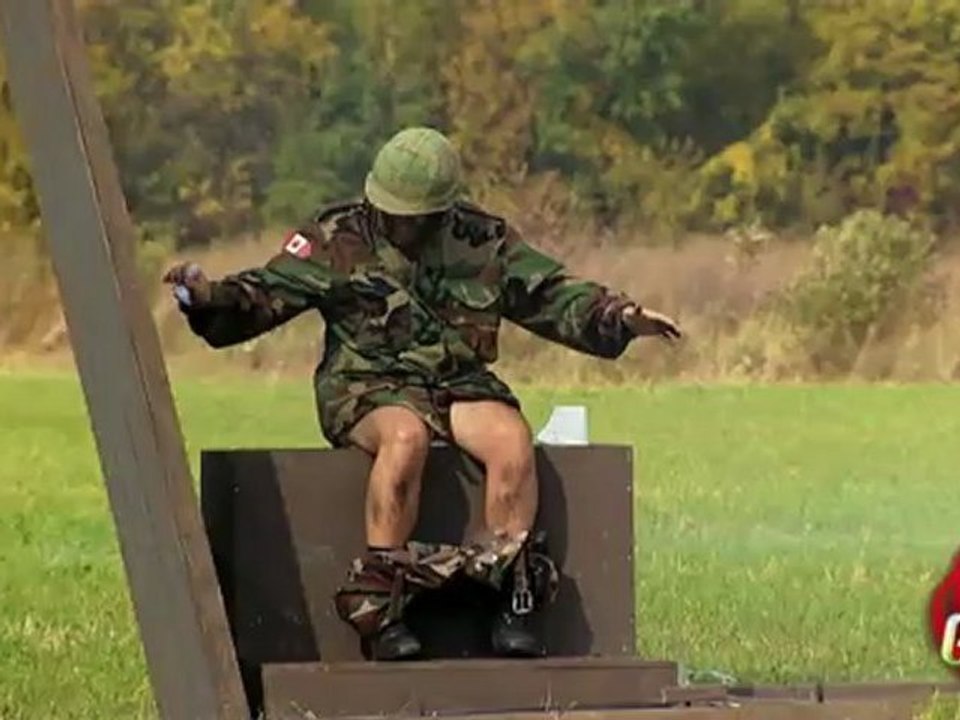 L'armée canadienne lance un missile