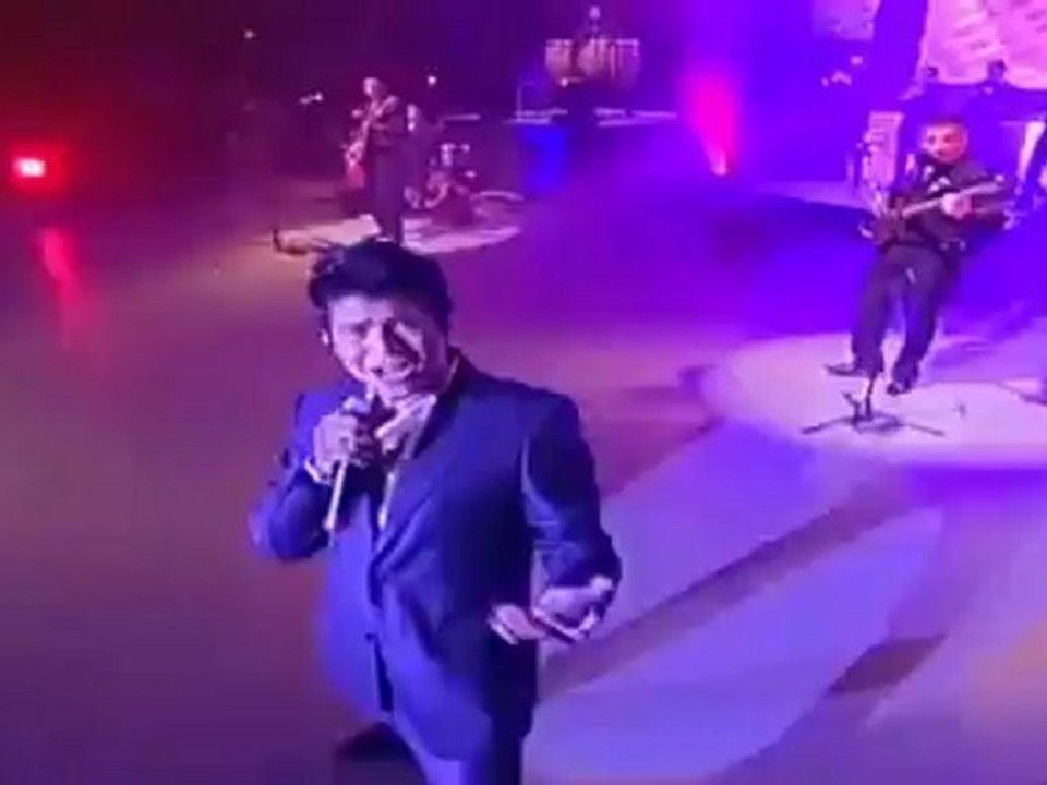 Americo (HD) - Solo - Teatro Teleton