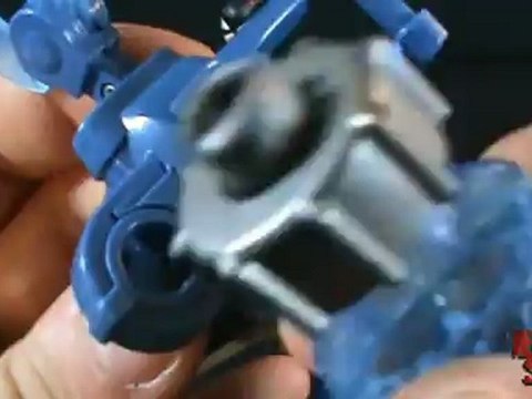 Toy Spot - The Batman Exp Extreme Power Batgirl figure