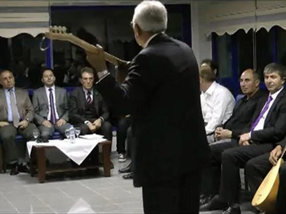 Uluslararası Aşıklar Şöleni ve Aşık Şenlik Paneli - Aşık Yılmaz şenlikoğlu