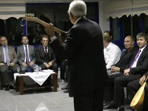 Uluslararası Aşıklar Şöleni ve Aşık Şenlik Paneli - Aşık Yılmaz şenlikoğlu