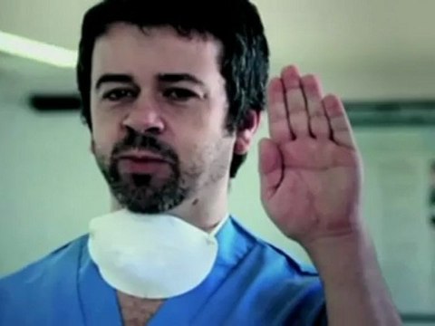 Médicos del Mundo pide a sanitarios que sigan atendiendo a inmigrantes