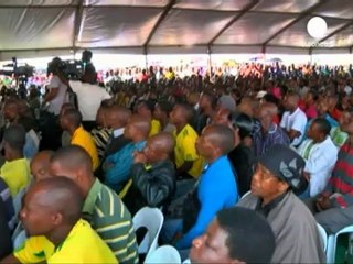 Homenaje en Sudáfrica a los 34 mineros abatidos por la...