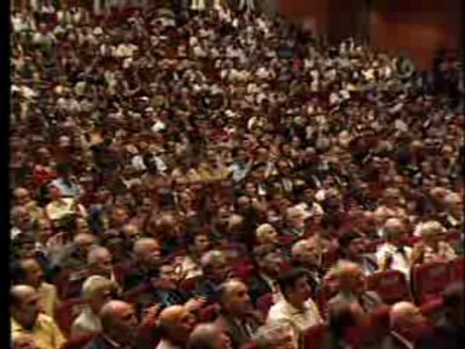 FİLİPİNLİ KADININ MÜSLÜMAN OLMASI