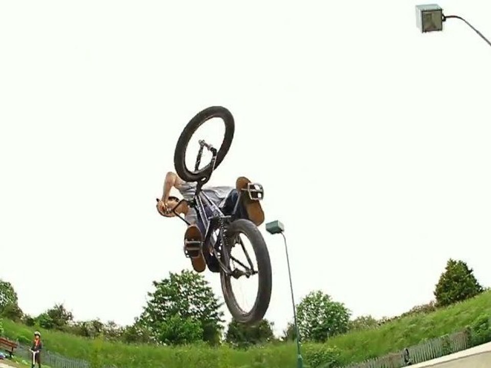 Mutiny Bikes - The Full Monty