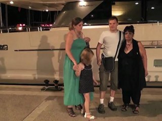 daniel  et  evelyne devant  le  port  2012