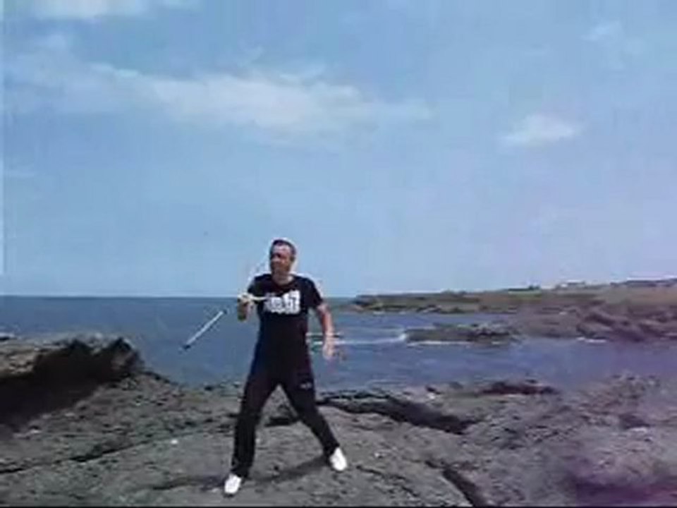 клип нунчакус 1