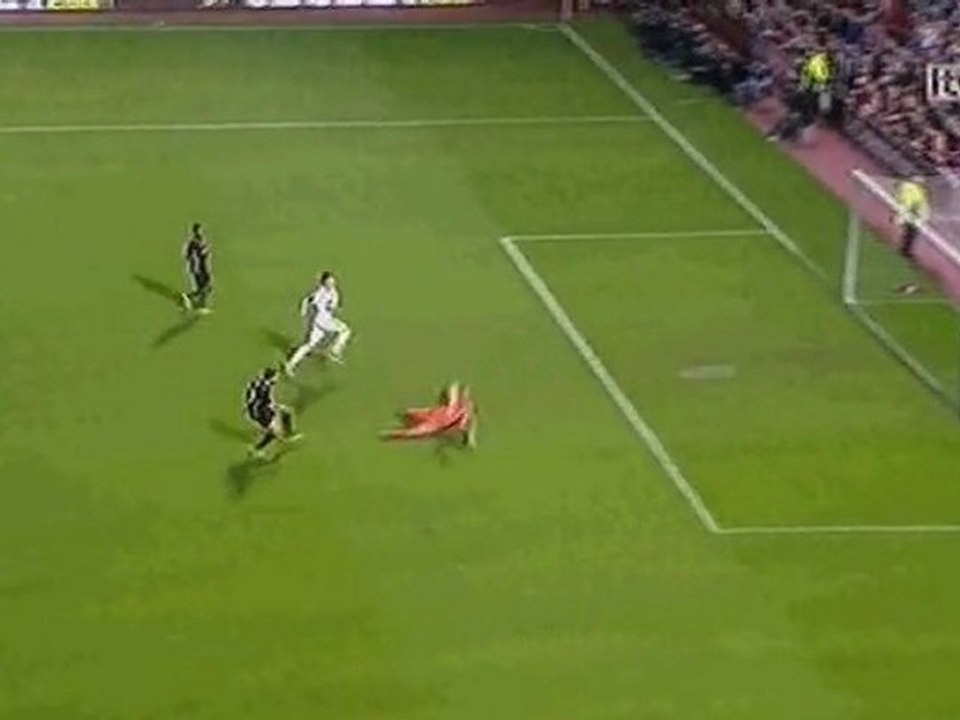 HEARTS 0-1 LIVERPOOL Goals Highlights / 23.08.2012