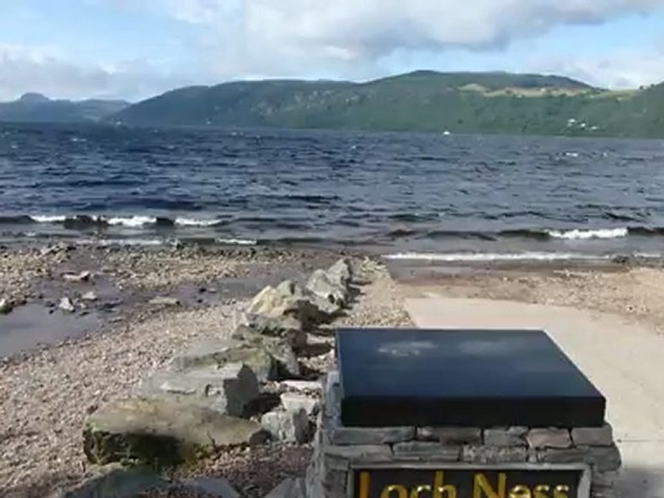 00009 Loch Ness plage