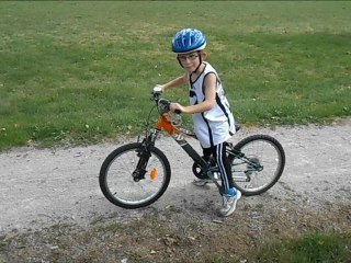 Clement fait du velo