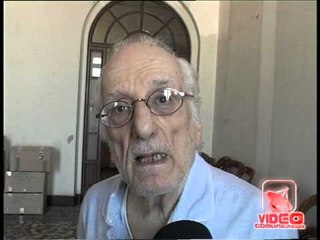 Napoli - Studi Filosofici, sfrattata la biblioteca. De Magistris offre Albergo Poveri (23.08.12)