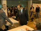 Hollande seeks majority in French vote