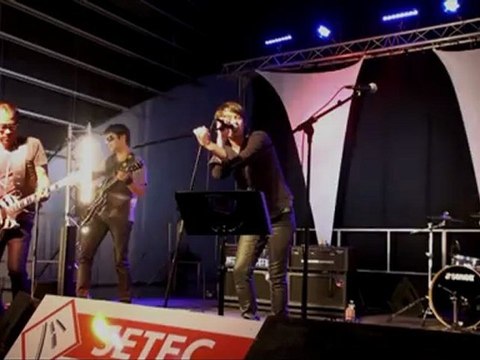 Underdogs sur le parvis d'Equinoxe