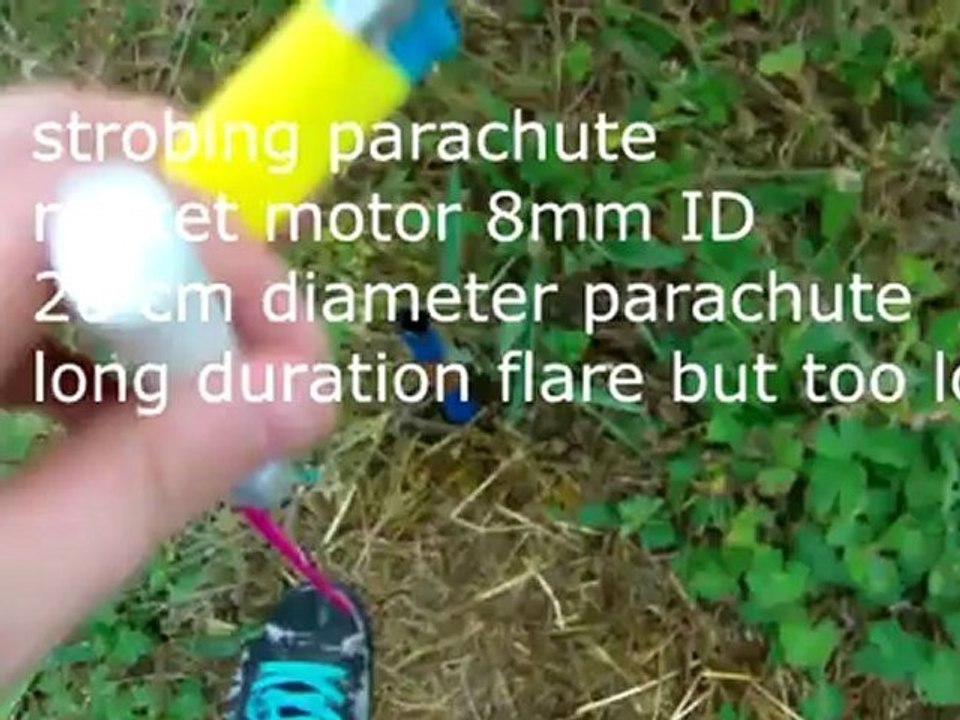 strobing parachute