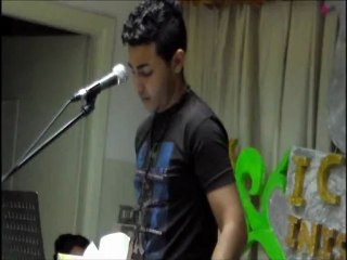 بعض الترنيمات الاخ مايكل اسحق بكنيسه جماعات الله بالمصدار الجمعه 24 - 8 - 2012