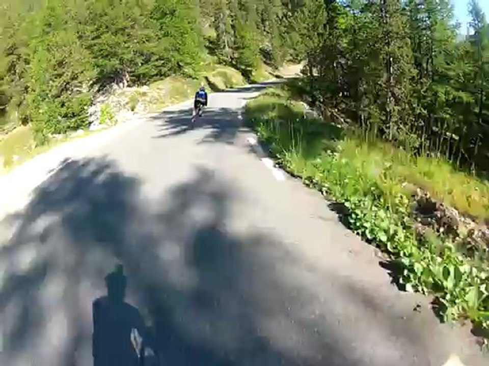 Descente col d'Izoard en vélo de route