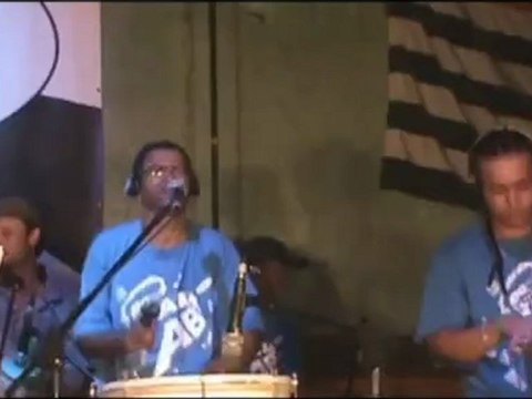 GRUPO ESSÊNCIA DO SAMBA 'POR ESSAS E OUTRAS'